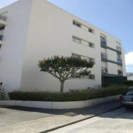 Centre-ville : Studio Moderne Et Lumineux * Royan
